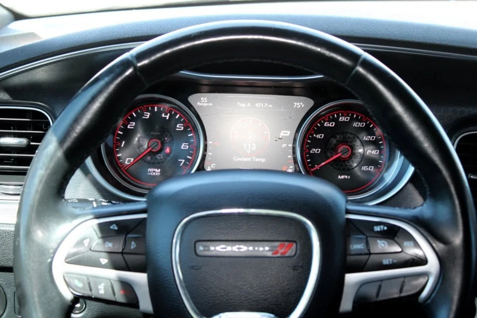 2015 Dodge Charger 7th Gen - Image 4 of 9