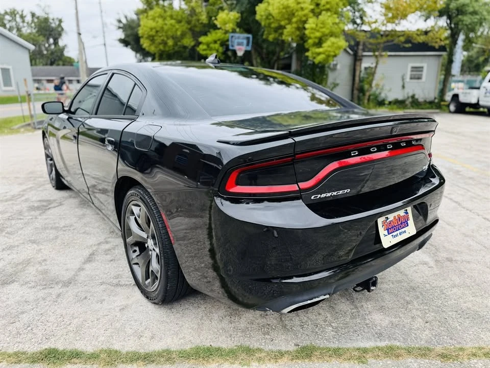 2015 Dodge Charger 7th Gen - Image 4 of 20