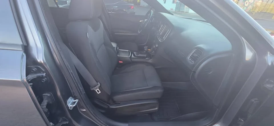 2015 Dodge Charger 7th Gen - Image 10 of 16