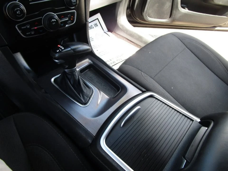 2015 Dodge Charger 6th Gen - Image 13 of 20