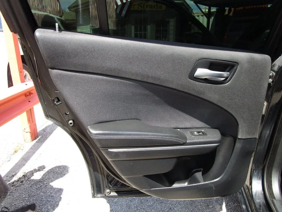 2015 Dodge Charger 6th Gen - Image 15 of 20