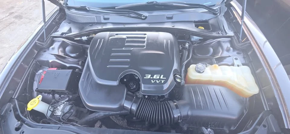 2015 Dodge Charger 7th Gen - Image 2 of 16