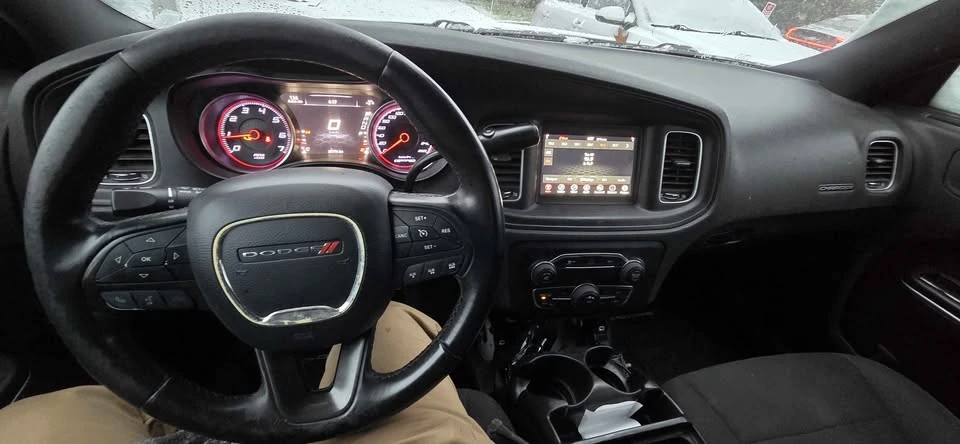 2015 Dodge Charger 7th Gen - Image 7 of 12
