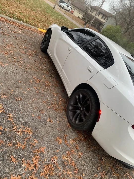 2015 Dodge Charger 7th Gen - Image 3 of 6