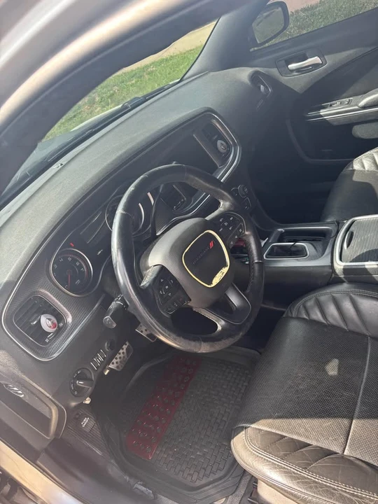 2015 Dodge Charger 7th Gen - Image 5 of 8
