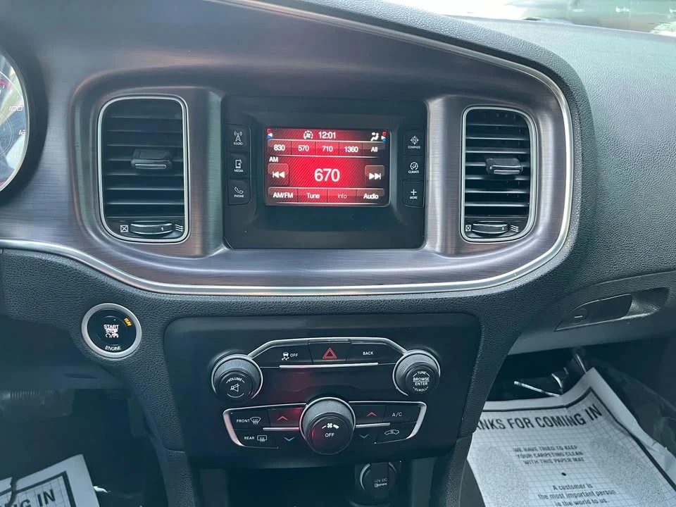 2015 Dodge Charger 7th Gen - Image 11 of 17