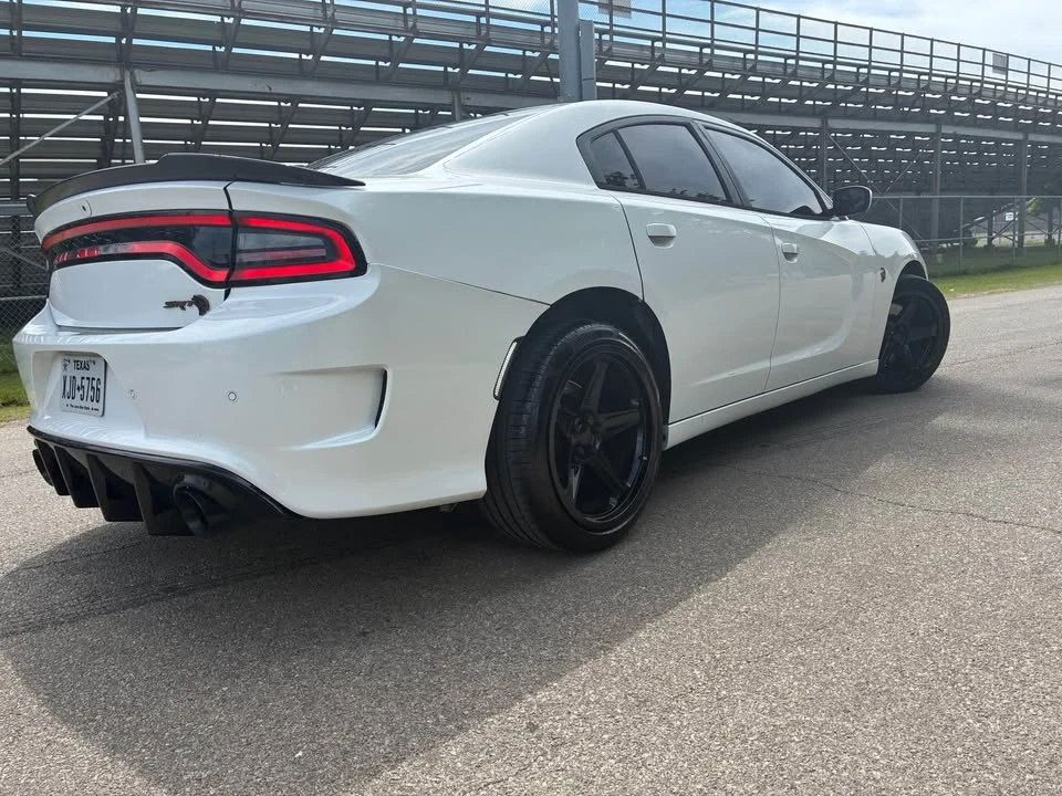 2015 Dodge Charger 7th Gen - Image 5 of 9