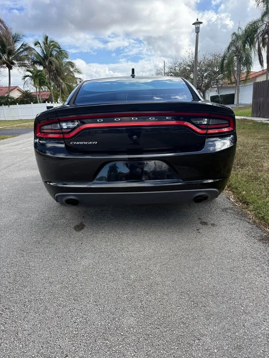 2015 Dodge Charger 7th Gen - Image 4 of 12