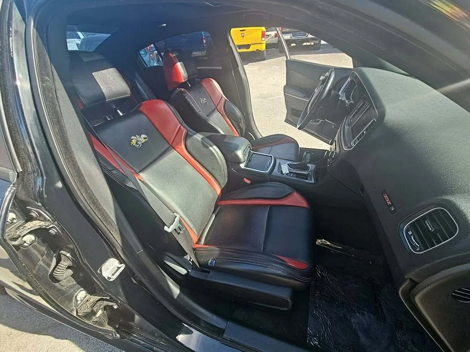 2015 Dodge Charger 7th Gen - Image 4 of 9