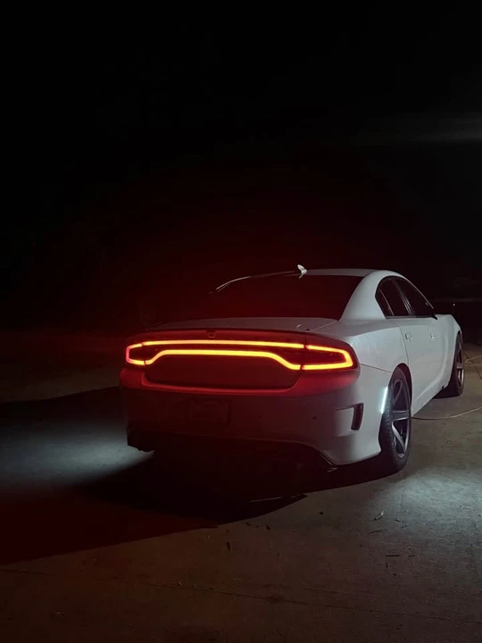 2015 Dodge Charger SRT Hellcat 7th Gen - Image 4 of 5