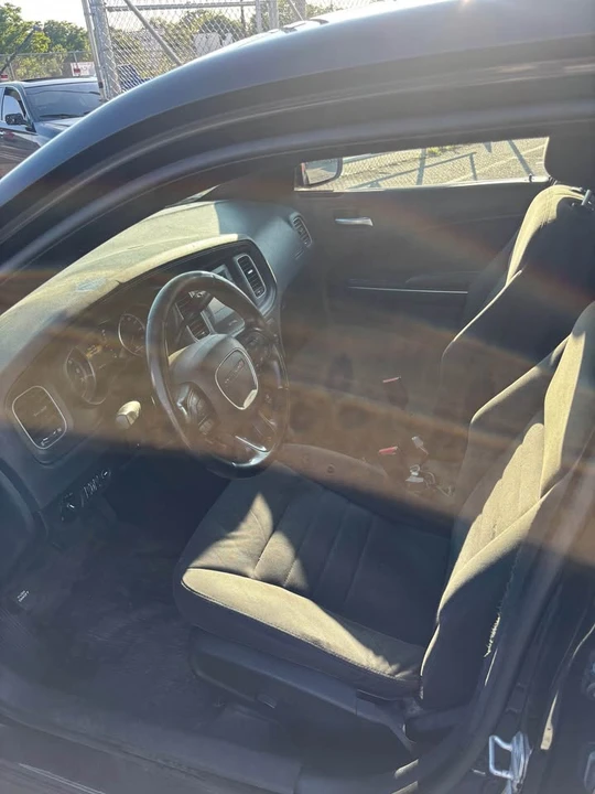 2015 Dodge Charger 7th Gen - Image 9 of 10