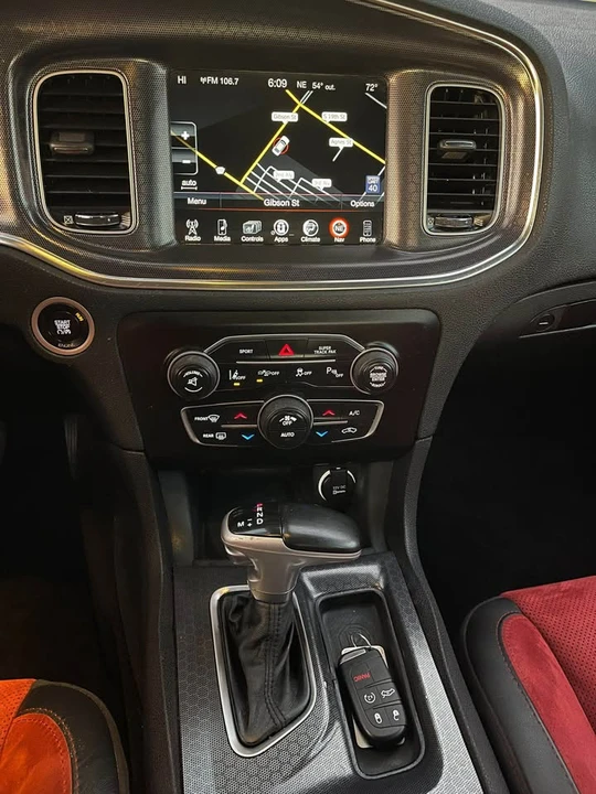 2015 Dodge Charger 7th Gen - Image 9 of 15