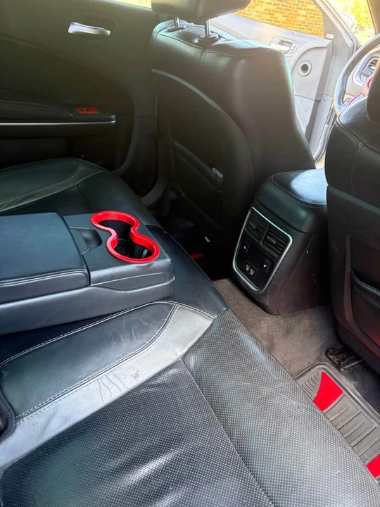 2015 Dodge Charger 7th Gen - Image 11 of 15