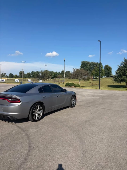 2015 Dodge Charger 7th Gen - Image 3 of 15