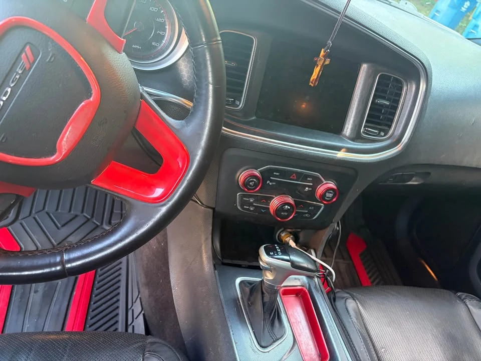 2015 Dodge Charger 7th Gen - Image 10 of 15