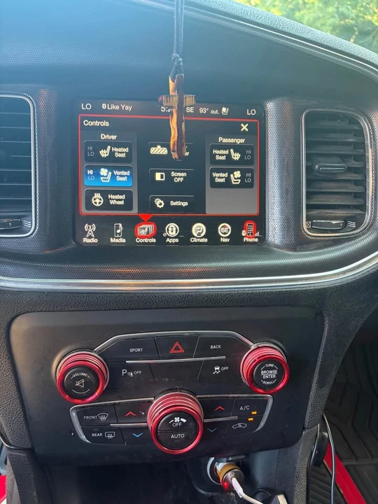 2015 Dodge Charger 7th Gen - Image 13 of 15