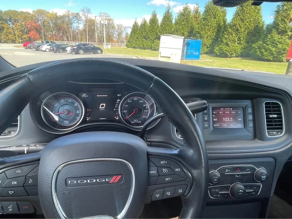 2015 Dodge Charger 7th Gen - Image 7 of 9