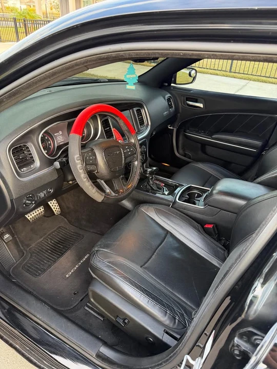 2015 Dodge Charger 7th Gen - Image 12 of 15