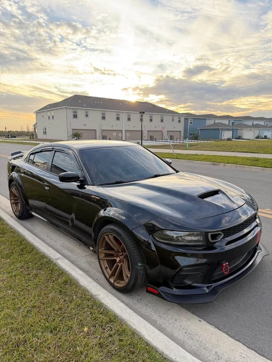 2015 Dodge Charger 7th Gen - Image 3 of 15