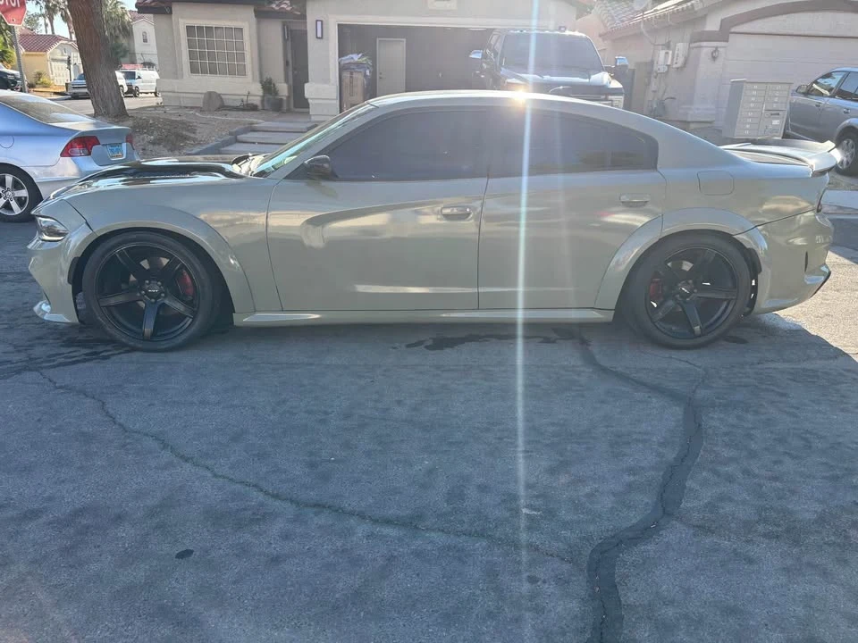 2015 Dodge Charger 7th Gen - Image 4 of 10
