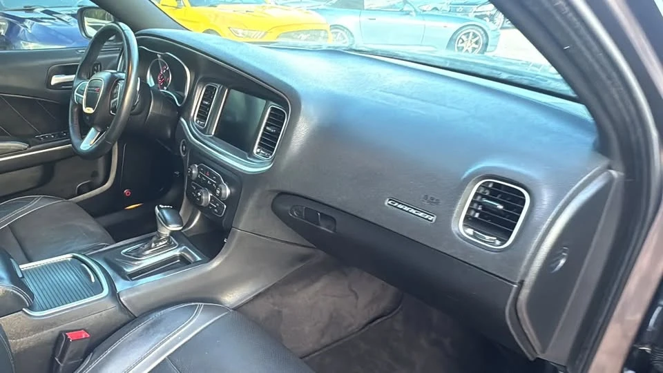 2015 Dodge Charger 7th Gen - Image 9 of 20