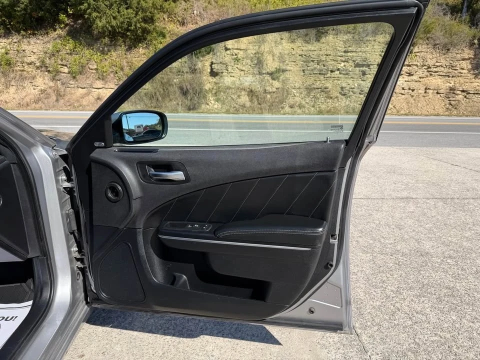 2015 Dodge Charger 7th Gen - Image 8 of 16