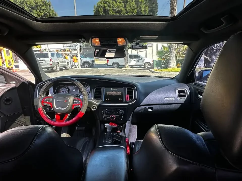 2015 Dodge Charger 7th Gen - Image 14 of 17