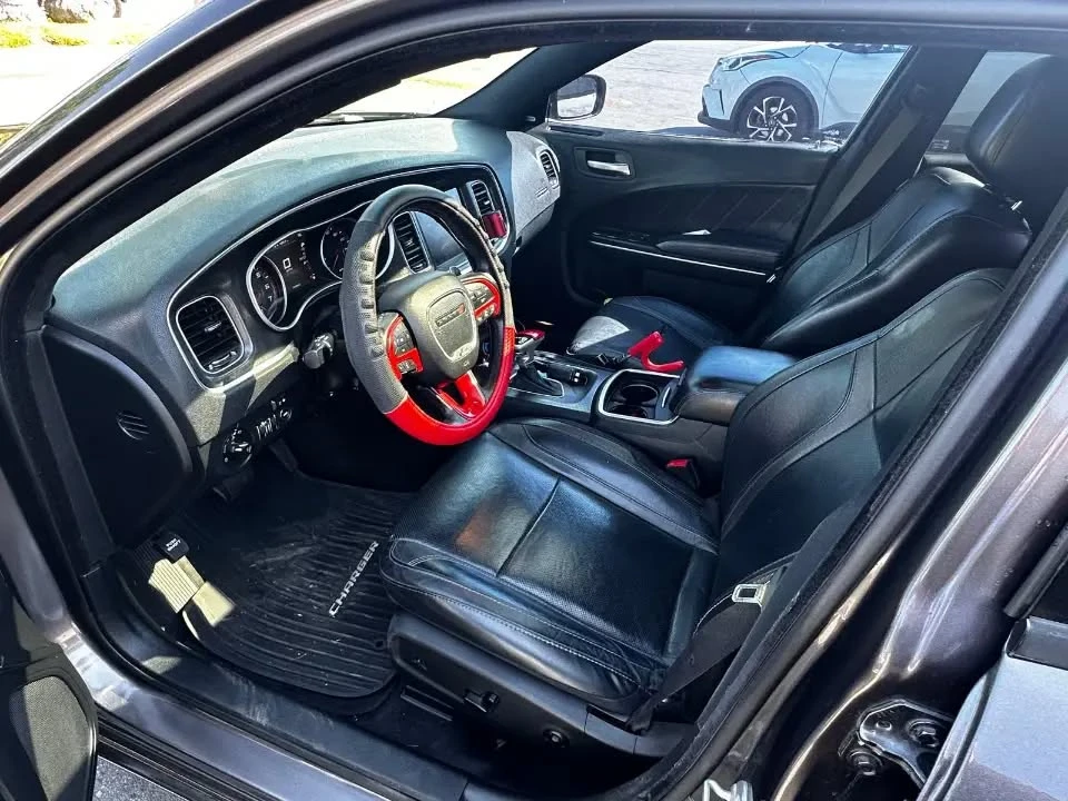 2015 Dodge Charger 7th Gen - Image 15 of 17
