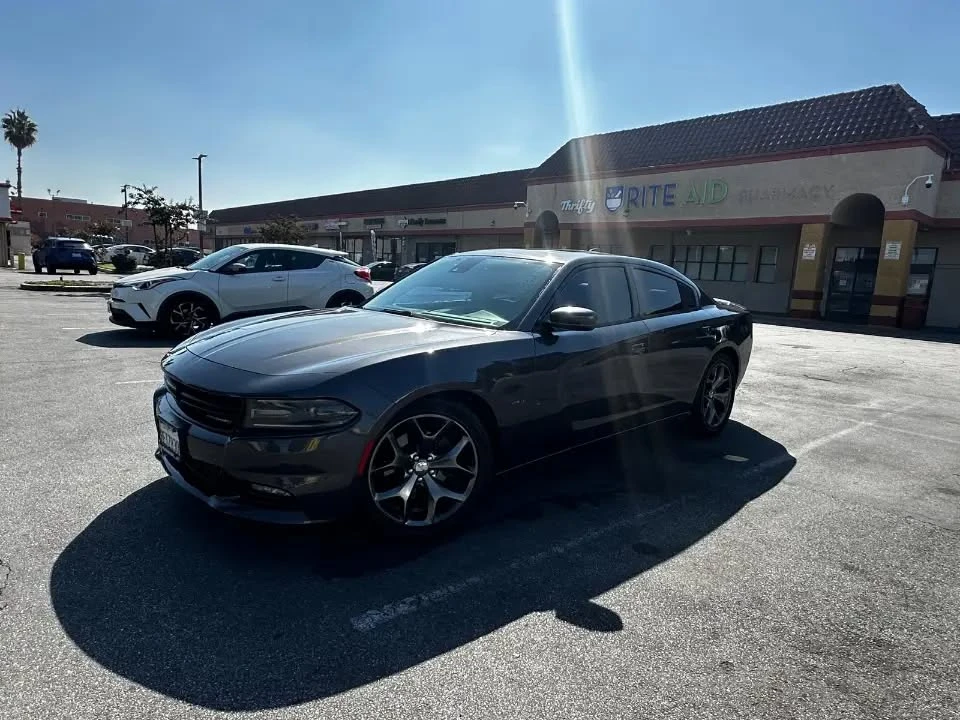 2015 Dodge Charger 7th Gen - Image 9 of 17