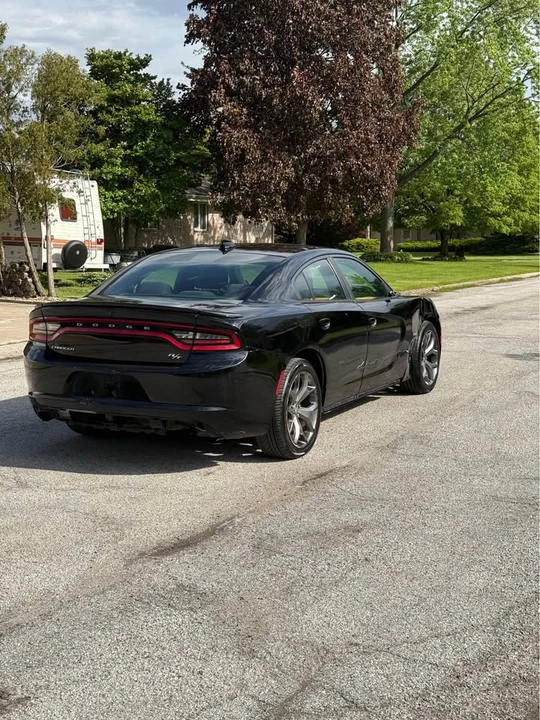2015 Dodge Charger 7th Gen - Image 4 of 17