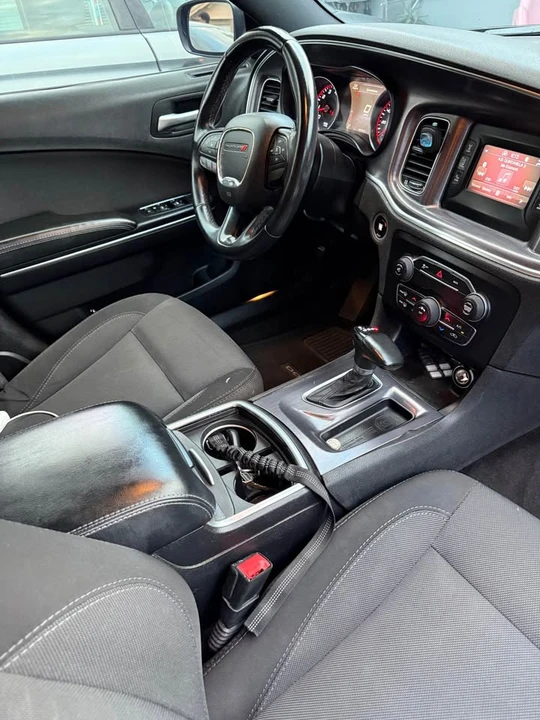 2015 Dodge Charger 7th Gen - Image 12 of 15