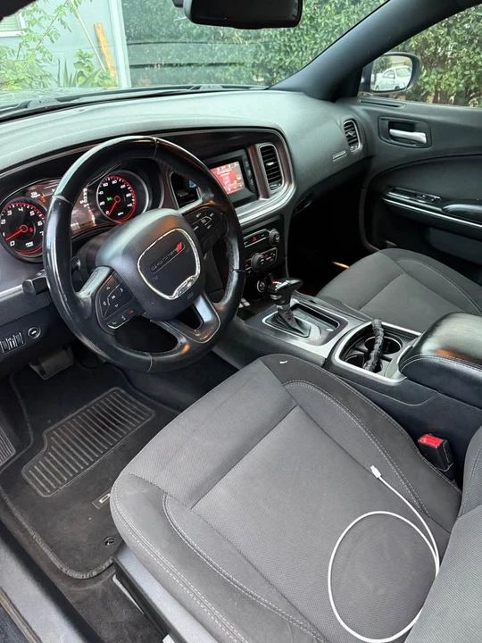 2015 Dodge Charger 7th Gen - Image 10 of 15