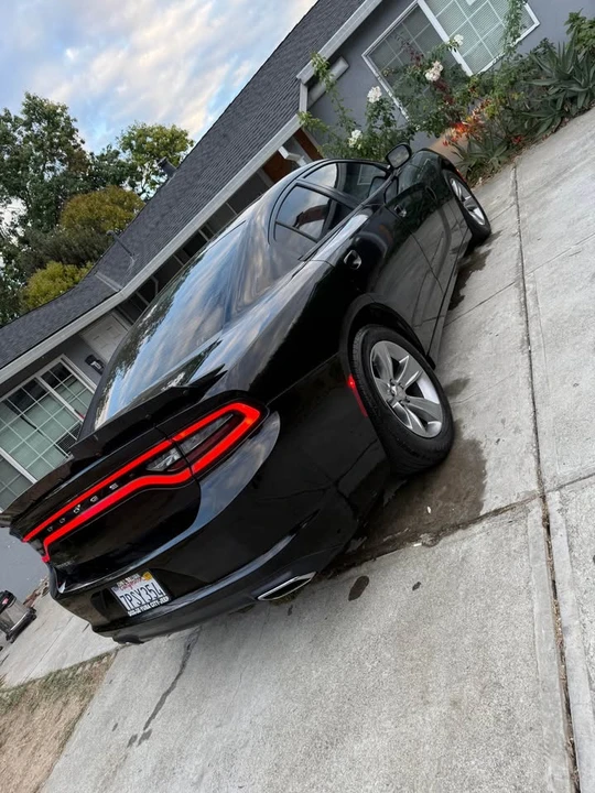 2015 Dodge Charger 7th Gen - Image 6 of 15