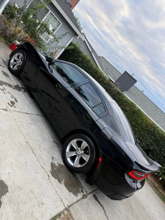 2015 Dodge Charger 7th Gen - Image 8 of 15