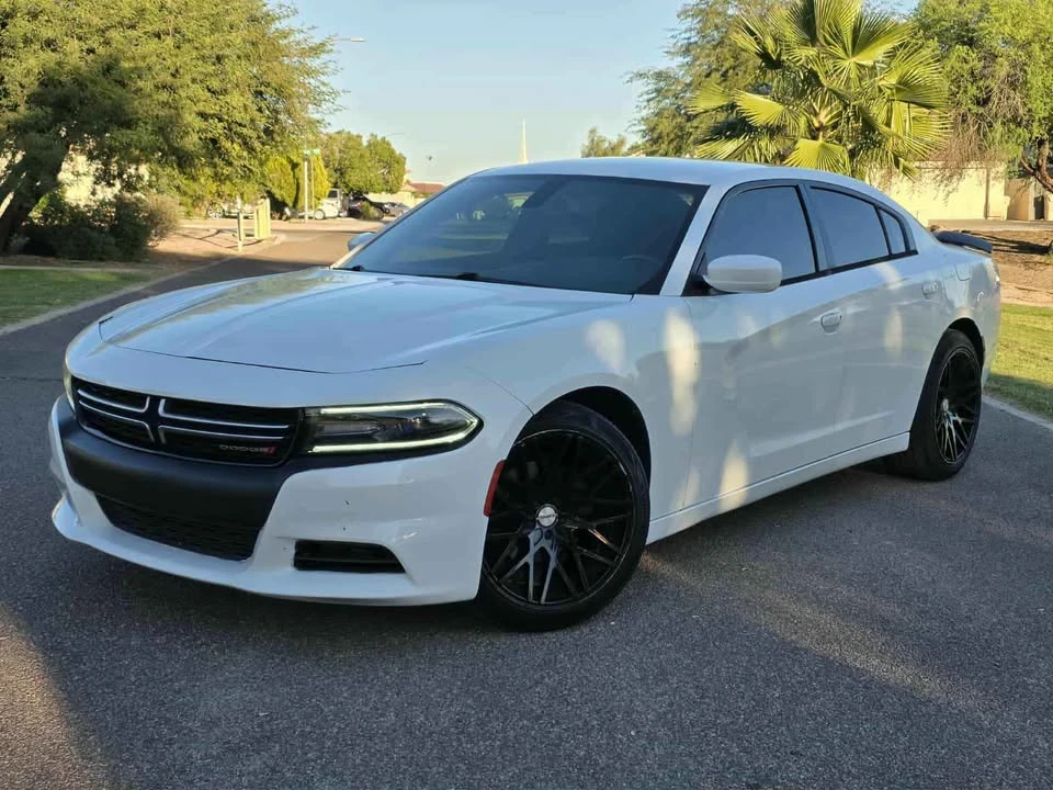 2015 Dodge Charger 7th Gen - Image 3 of 11