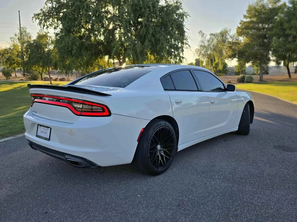 2015 Dodge Charger 7th Gen - Image 6 of 11