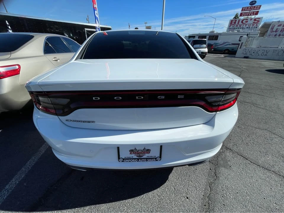 2015 Dodge Charger 7th Gen - Image 4 of 15
