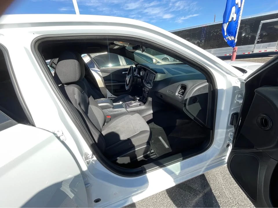 2015 Dodge Charger 7th Gen - Image 6 of 15