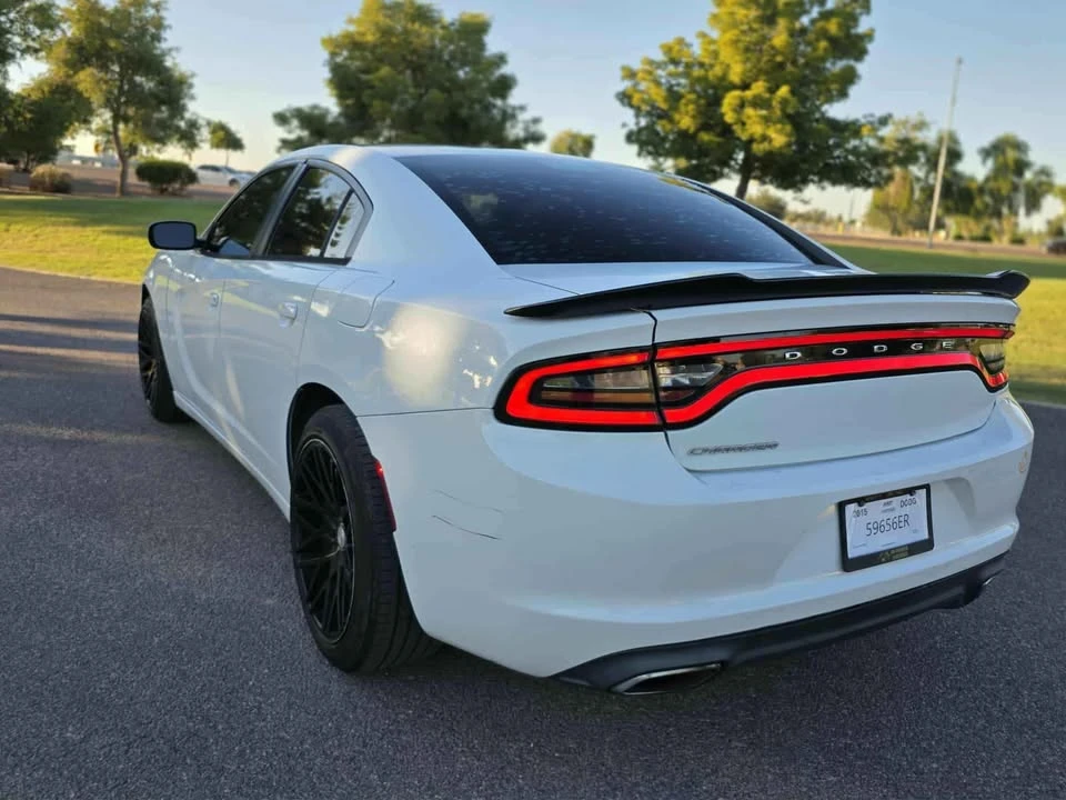 2015 Dodge Charger 7th Gen - Image 5 of 11