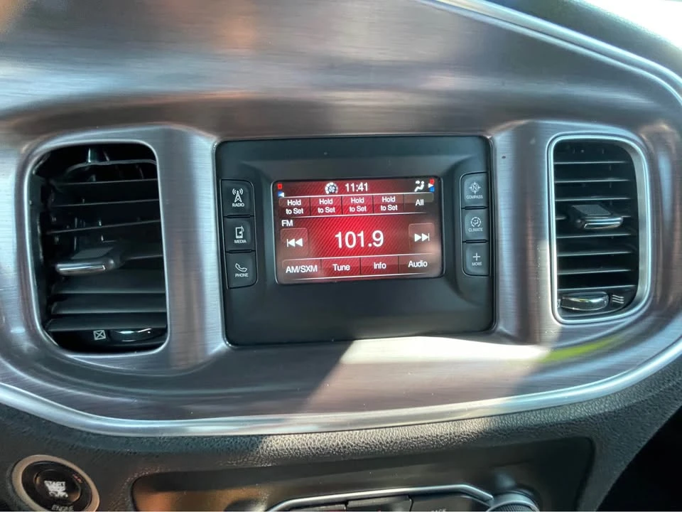 2015 Dodge Charger 7th Gen - Image 12 of 15
