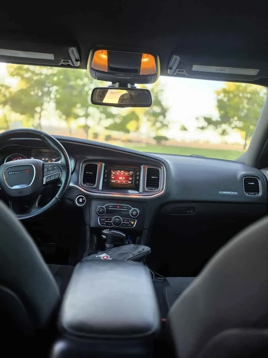 2015 Dodge Charger 7th Gen - Image 7 of 9