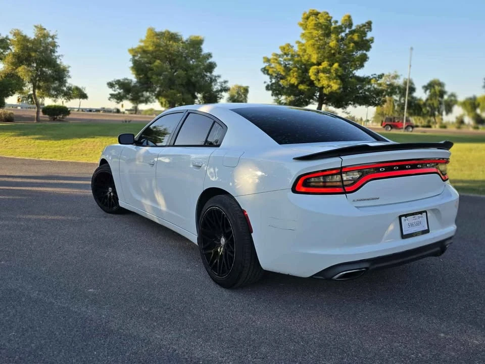 2015 Dodge Charger 7th Gen - Image 6 of 9