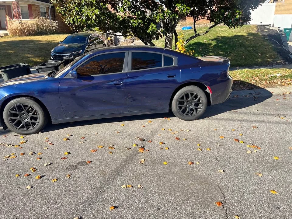 2015 Dodge Charger 7th Gen - Image 2 of 5