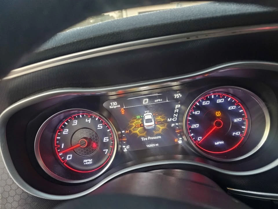 2015 Dodge Charger 7th Gen - Image 10 of 11