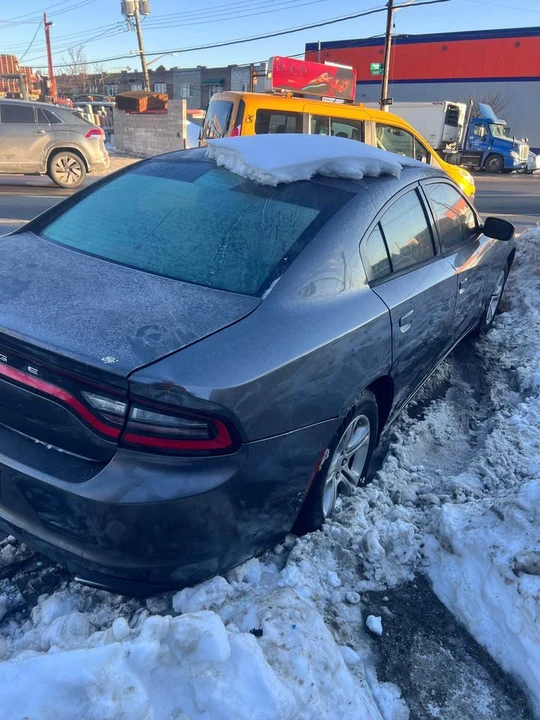 2015 Dodge Charger 6th Gen - Image 9 of 17