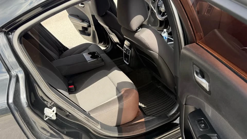 2015 Dodge Charger 7th Gen - Image 15 of 19