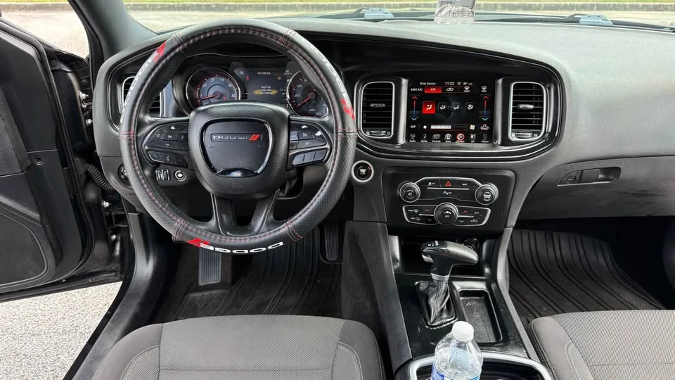 2015 Dodge Charger 7th Gen - Image 12 of 19