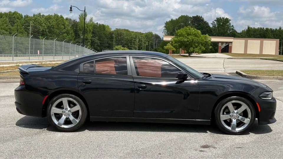 2015 Dodge Charger 7th Gen - Image 17 of 19