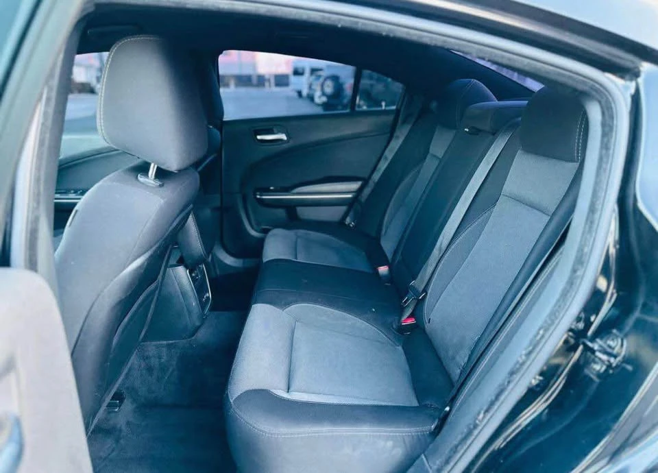 2015 Dodge Charger 7th Gen - Image 9 of 14