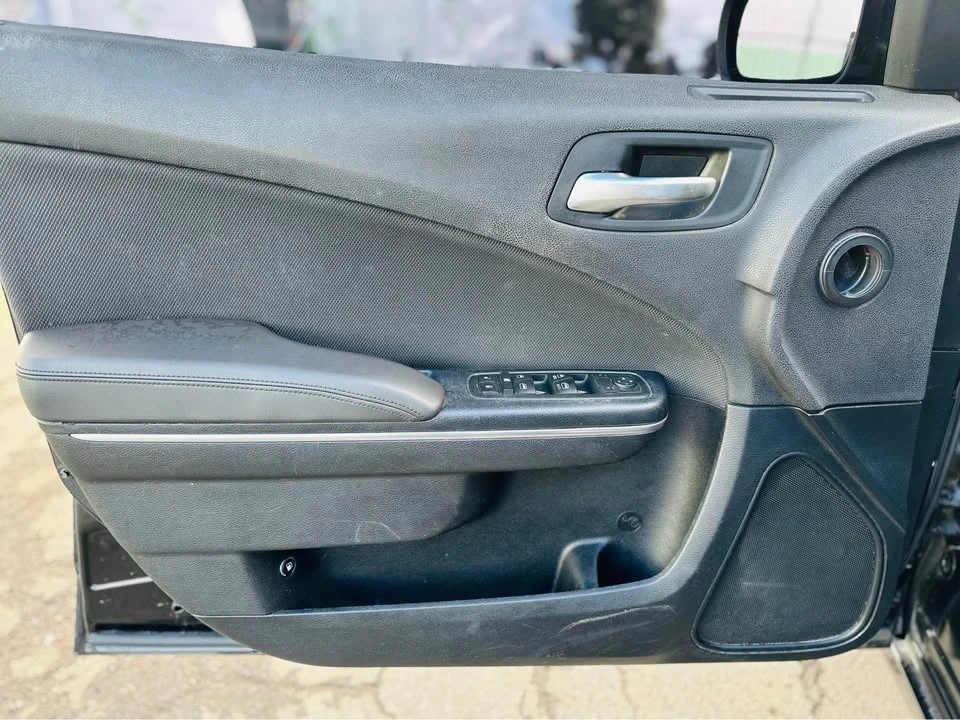 2015 Dodge Charger 7th Gen - Image 7 of 16